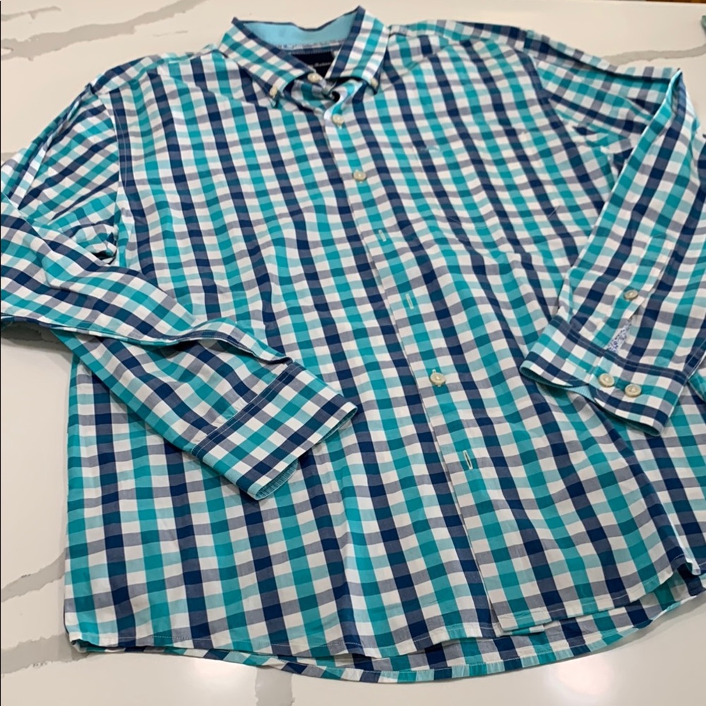 Tommy Bahama long sleeve Pima cotton button-down. Size large.